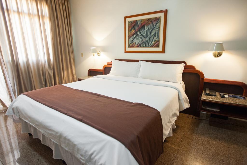 מונטס קלארוס Dimas Lessa Hotel מראה חיצוני תמונה