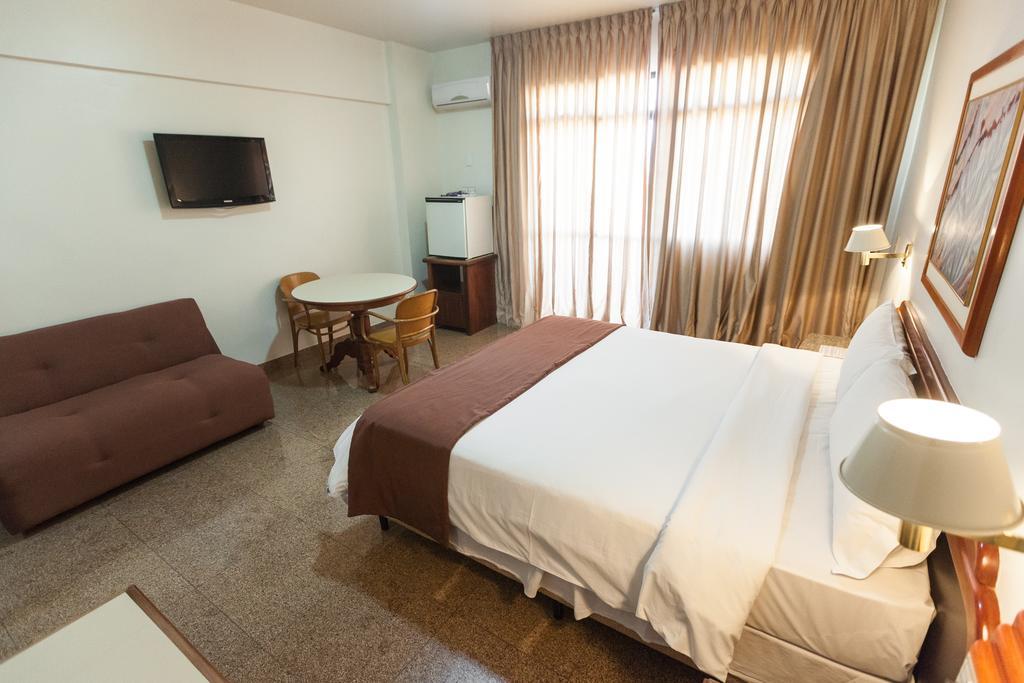 מונטס קלארוס Dimas Lessa Hotel מראה חיצוני תמונה
