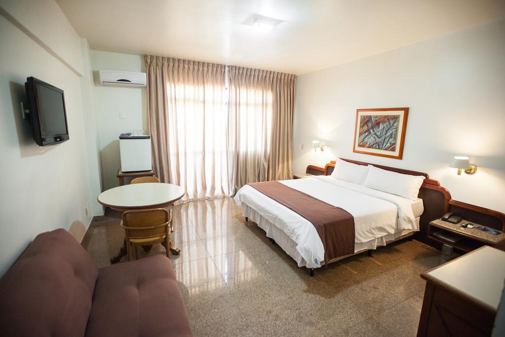 מונטס קלארוס Dimas Lessa Hotel מראה חיצוני תמונה
