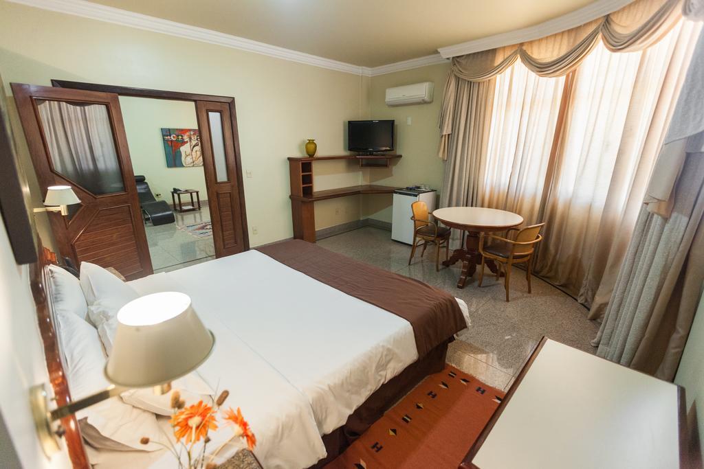 מונטס קלארוס Dimas Lessa Hotel מראה חיצוני תמונה