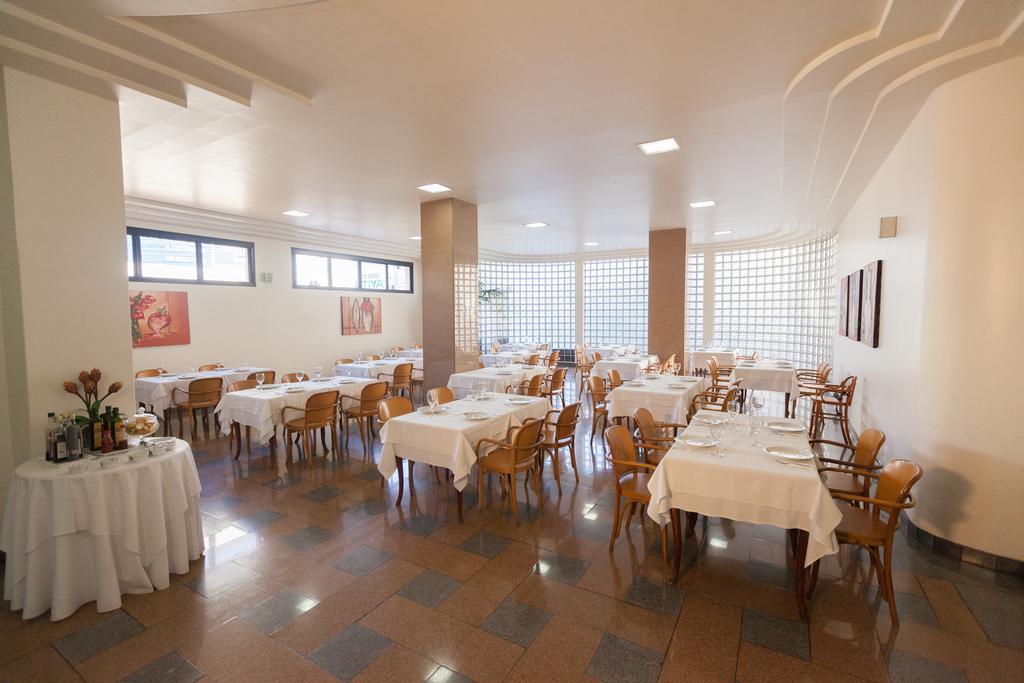 מונטס קלארוס Dimas Lessa Hotel מראה חיצוני תמונה